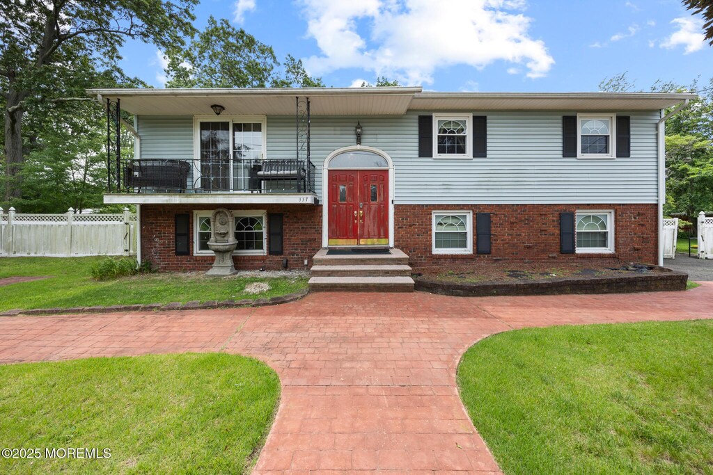 117 Greymoor Rd, Howell, NJ 07731 - photo 1