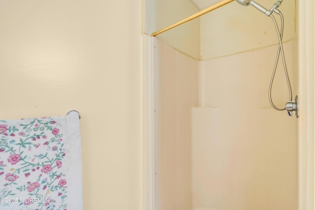 30 N Maplewood Dr, Brick, NJ 08723 - full bathroom featuring a shower
