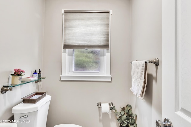 15 Liverpool Ct, Toms River, NJ 08753 - bathroom with toilet