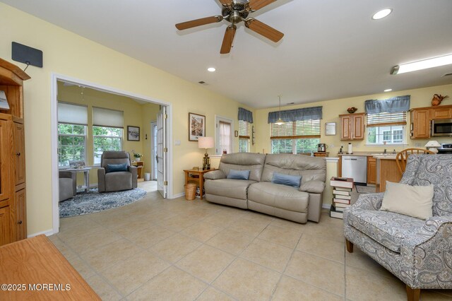 26 Woodstock Ct, Jackson, NJ 08527