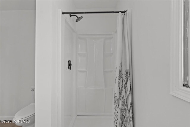 367 Marine St, Tuckerton, NJ 08087 - full bath with curtained shower