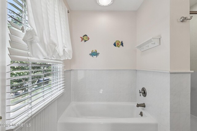 404 5th Ave, Spring Lake, NJ 07762 - bathroom featuring a bath