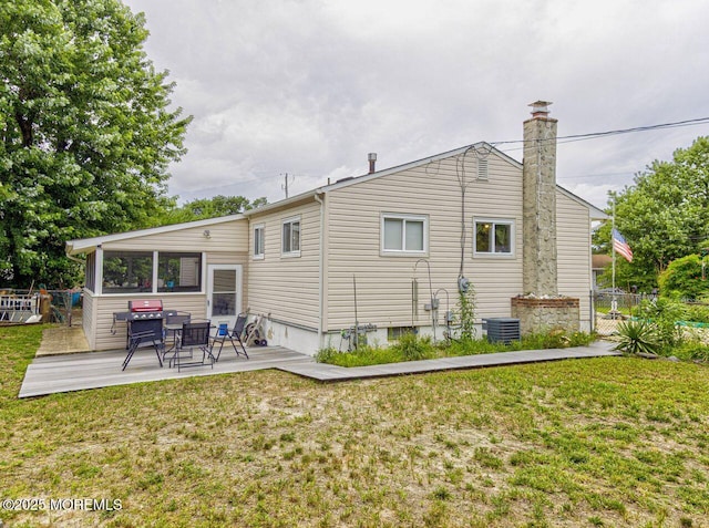 162 Attison Ave, Toms River, NJ 08757 - back of property with a chimney