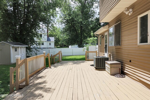 5 Oyster Creek Dr, Keyport, NJ 07735 - photo 32