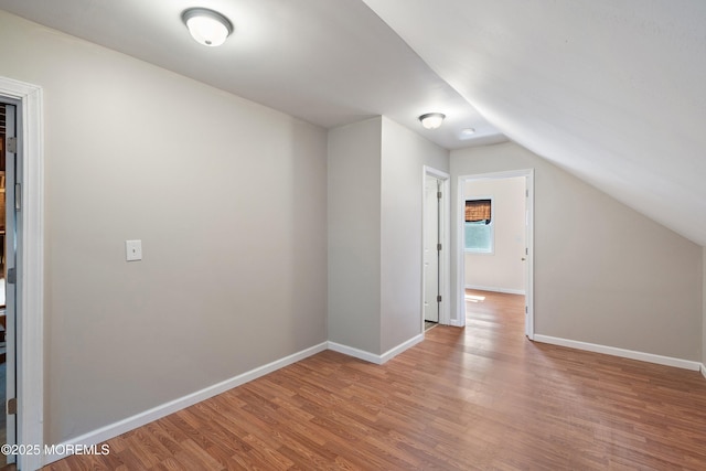 7 Rodeo Ct, Howell, NJ 07731 - additional living space with light wood finished floors and lofted ceiling