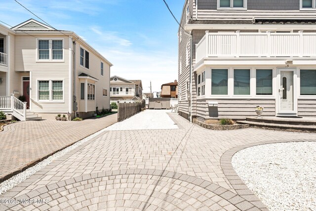 3 Newark Ave, Lavallette, NJ 08735 - surrounding community featuring decorative driveway