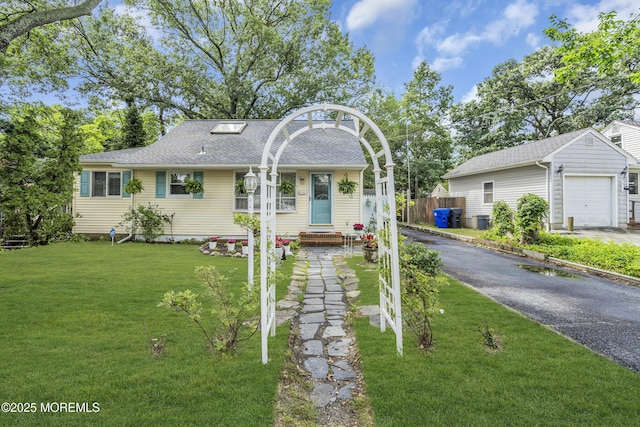 553 Kingfisher Cir, Brick, NJ 08723 - view of front of house featuring a shingled roof