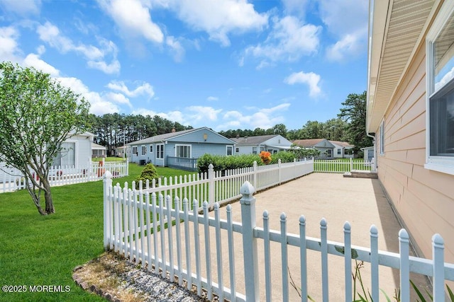 3 Andover Ct, Toms River, NJ 08757 - view of yard with a residential view