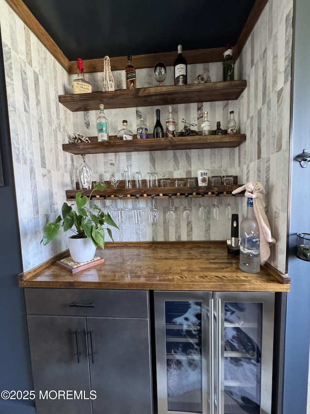 1464 Earie Way, Forked River, NJ 08731 - indoor dry bar with wine cooler