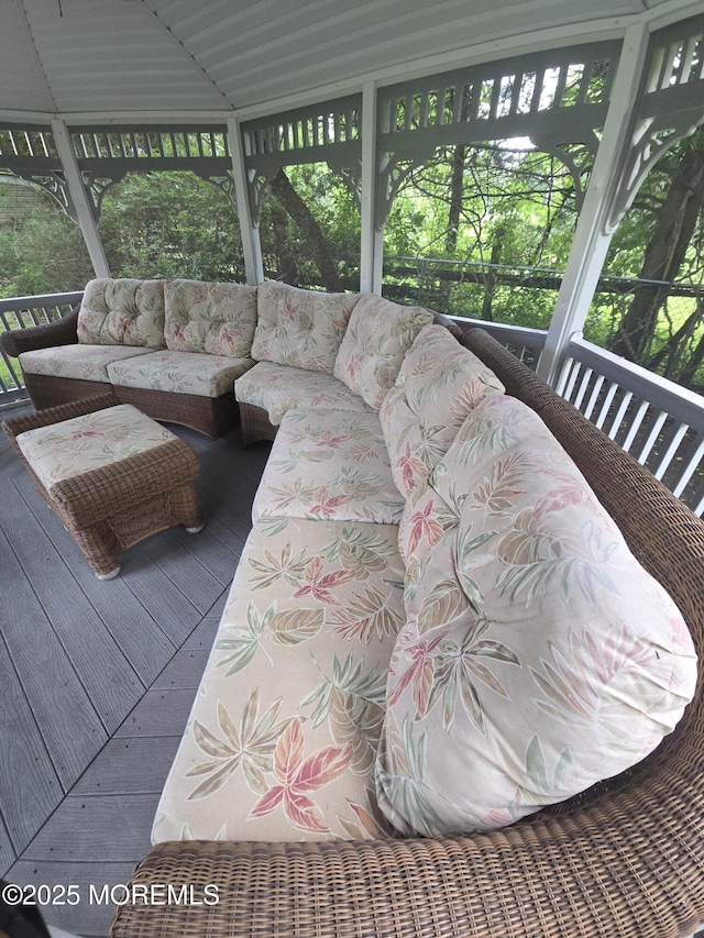 444 Cook Rd, Jackson, NJ 08527 - sunroom with an outdoor hangout area