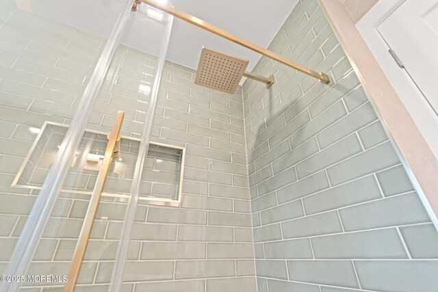 441 Slocum Pl, Oakhurst, NJ 07755 - full bath with tiled shower