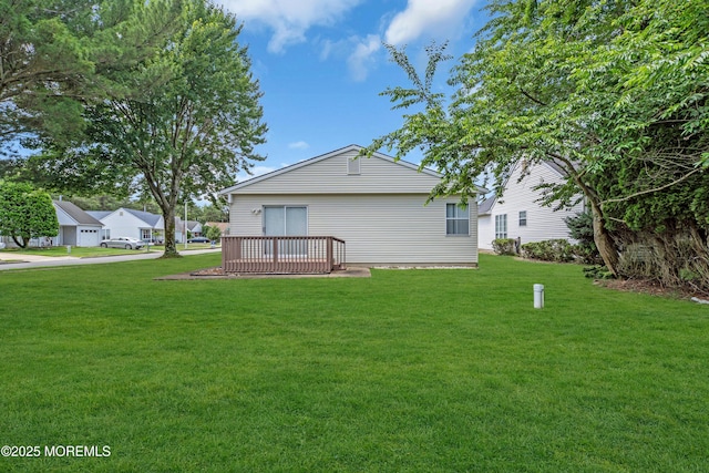 46 Carmacks Way, Toms River, NJ 08757 - rear view of property featuring a yard