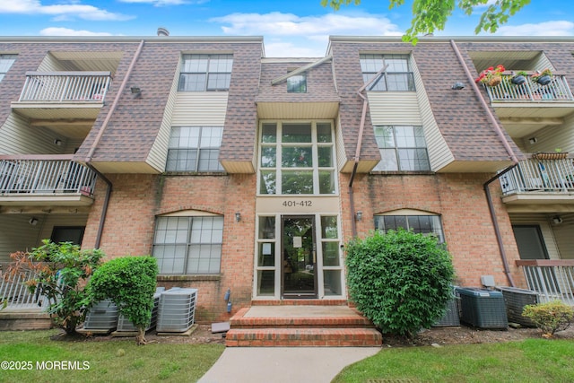 402 Hidden Village Dr Unit 402, Perth Amboy, NJ 08862 - view of apartment building / complex