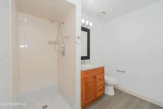 402 Hidden Village Dr Unit 402, Perth Amboy, NJ 08862 - full bath featuring tiled shower, vanity, and wood finished floors