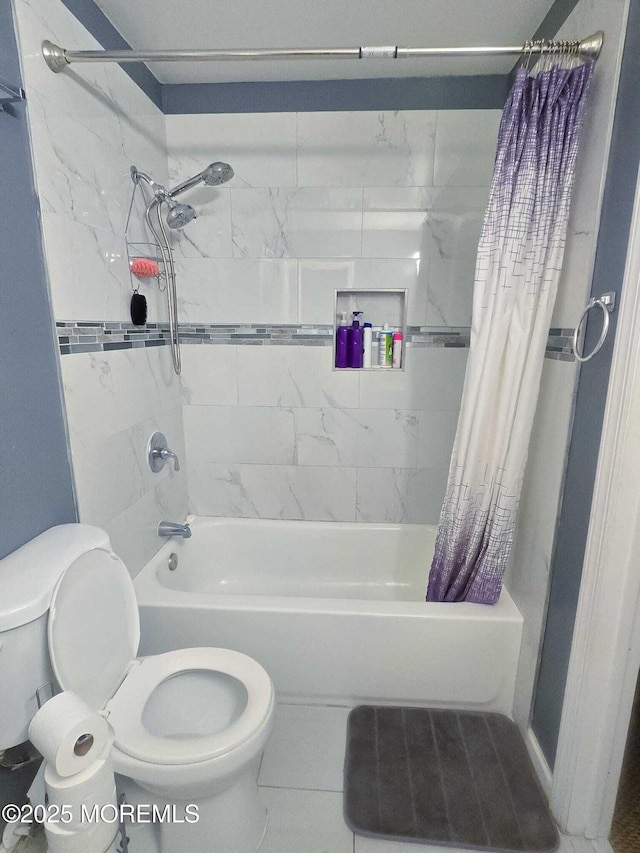 207 Delaware Ave, Cliffwood, NJ 07721 - bathroom with toilet and shower / bathtub combination with curtain