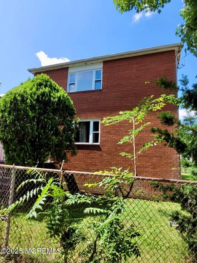 104 Howard St, New Brunswick, NJ 08901 - photo 1
