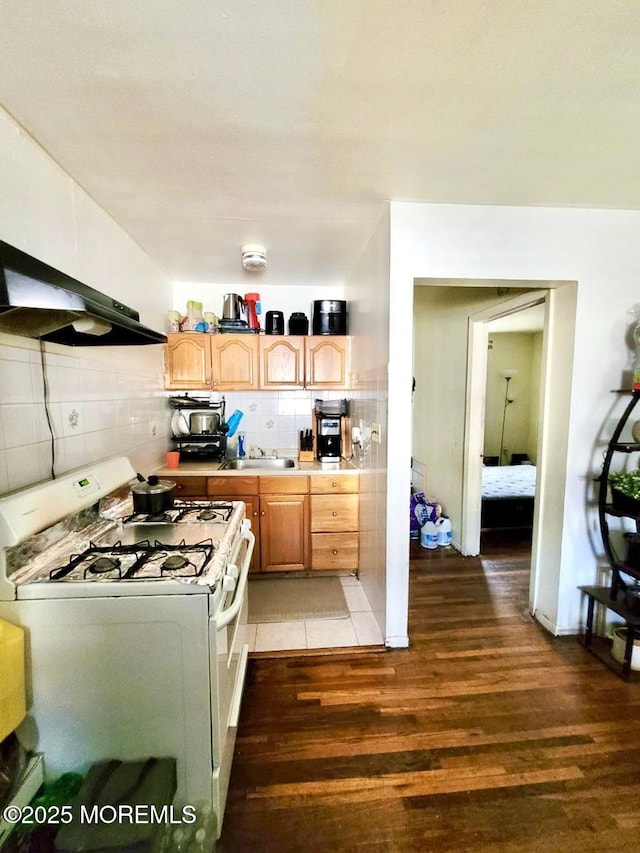 104 Howard St, New Brunswick, NJ 08901 - photo 21