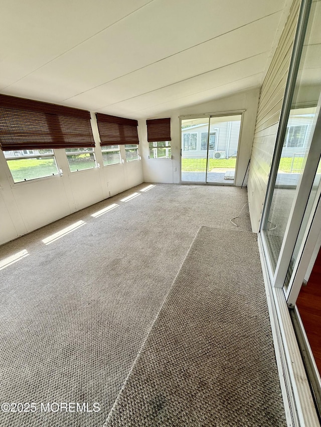 3 Tivoli St, Toms River, NJ 08757 - unfurnished sunroom with carpet
