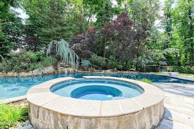 2 Red Oak, Holmdel, NJ 07733 - view of swimming pool with a pool with connected hot tub