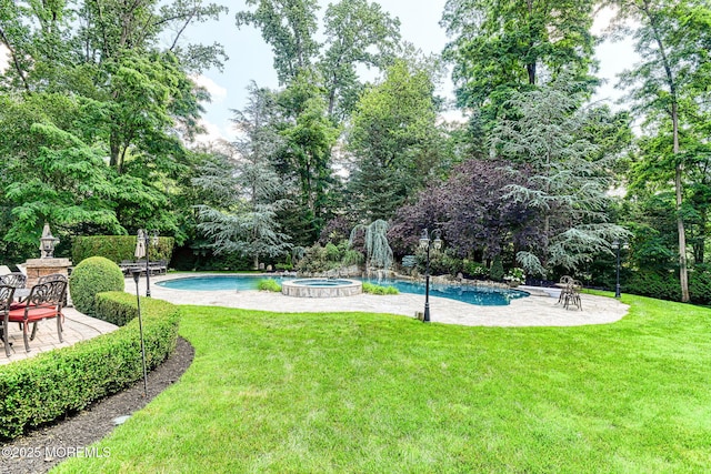 2 Red Oak, Holmdel, NJ 07733 - view of pool featuring a yard, a patio area, and a pool with connected hot tub