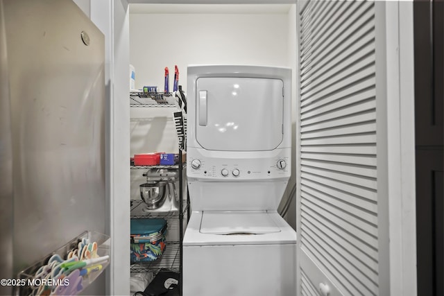 518 Tavern Rd, Monroe, NJ 08831 - laundry area featuring estacked washer and dryer