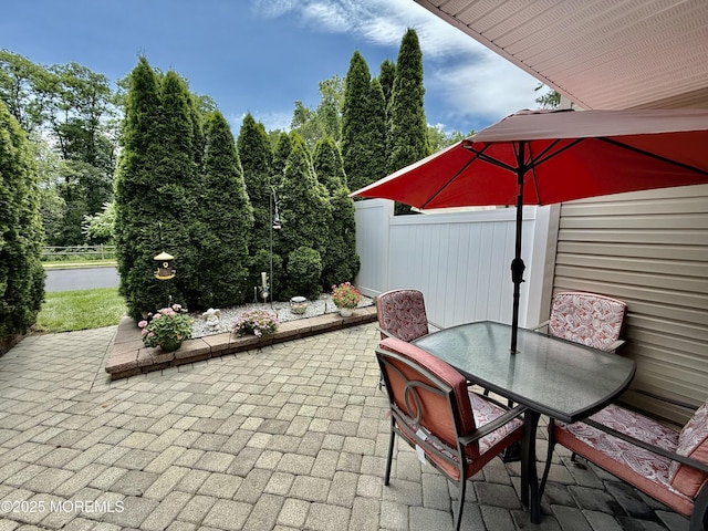 10 Ann Ct, Tinton Falls, NJ 07724 - view of patio / terrace with outdoor dining area