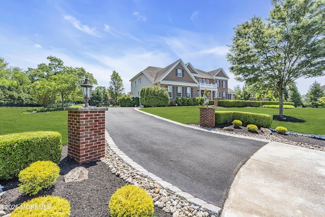 4 Geraldine Ct, Farmingdale, NJ 07727 - view of front of property featuring a front yard