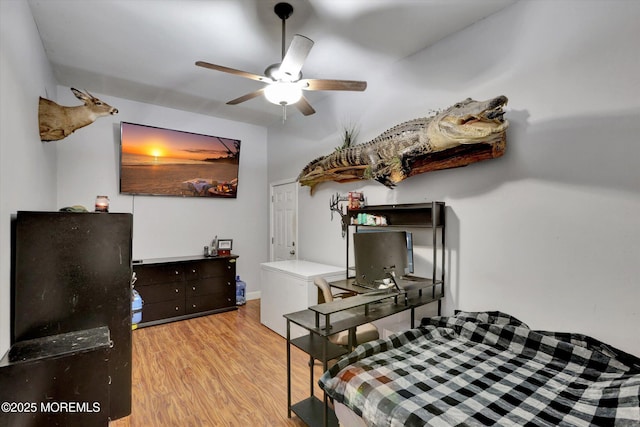 8 Shadow Ridge Ct, Howell, NJ 07731 - bedroom with light wood finished floors and ceiling fan