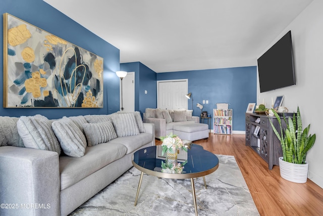 193 Sierra Ct, Woodbridge, NJ 07095 - living area featuring wood finished floors and baseboards