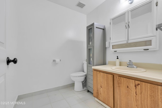 193 Sierra Ct, Woodbridge, NJ 07095 - bathroom featuring toilet and vanity