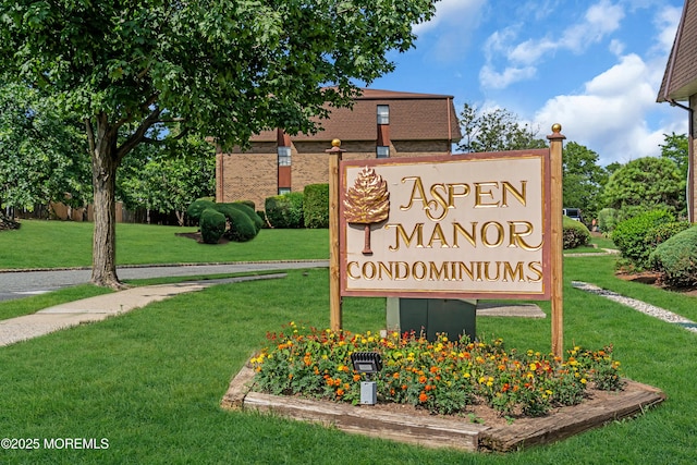 193 Sierra Ct, Woodbridge, NJ 07095 - community sign featuring a yard