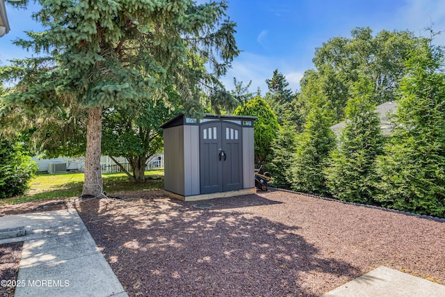 23 Auburn Rd, Toms River, NJ 08757 - view of yard featuring a storage unit