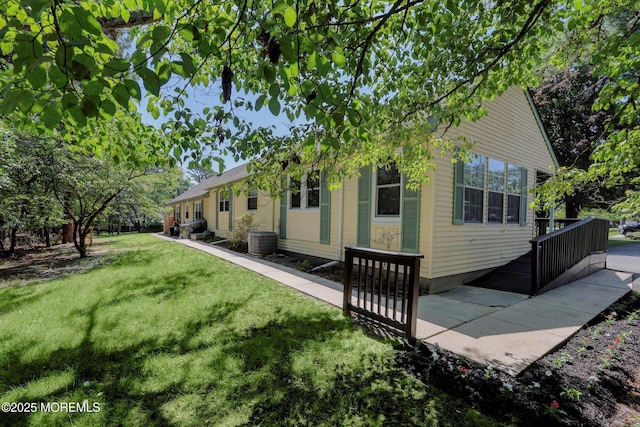 9 Deerfield Dr Unit D, Whiting, NJ 08759 - back of property with a lawn