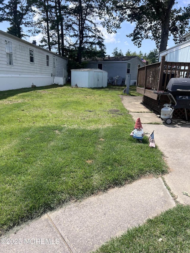 819 N St, Jackson, NJ 08527 - view of grassy yard