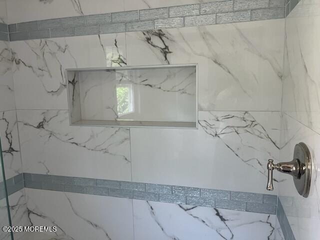 482C Thornbury Ct, Lakewood, NJ 08701 - bathroom with tiled shower