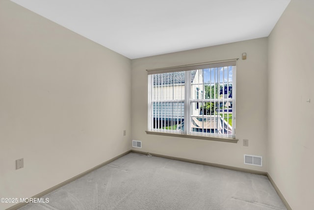 18 Stewart Ct, Jackson, NJ 08527 - empty room featuring light colored carpet