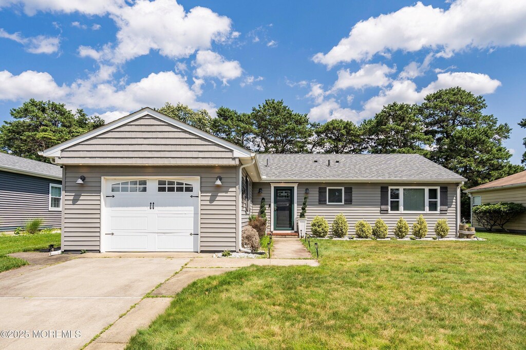 24 Innsbruck Dr, Toms River, NJ 08757 - photo 1