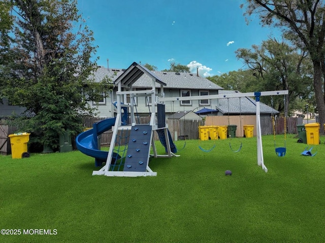 129 Tudor Ct, Lakewood, NJ 08701 - view of playground