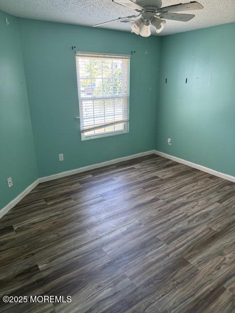 1916 Waters Edge Dr, Toms River, NJ 08753