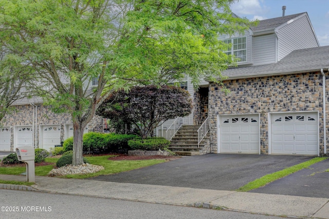 33 Hummingbird Ct, Marlboro, NJ 07746 - photo 1