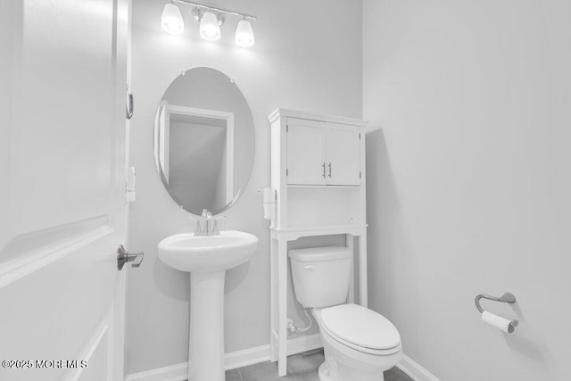 25 Signal Ave, Oceanport, NJ 07757 - bathroom with toilet and baseboards