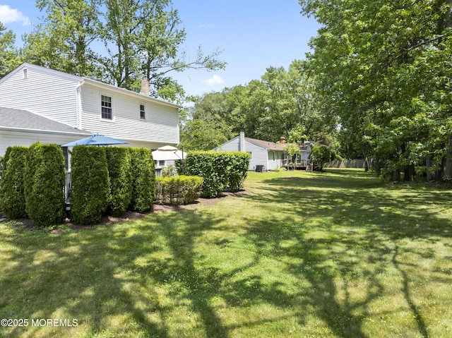 3 Thompson Ln, Manalapan, NJ 07726 - view of grassy yard