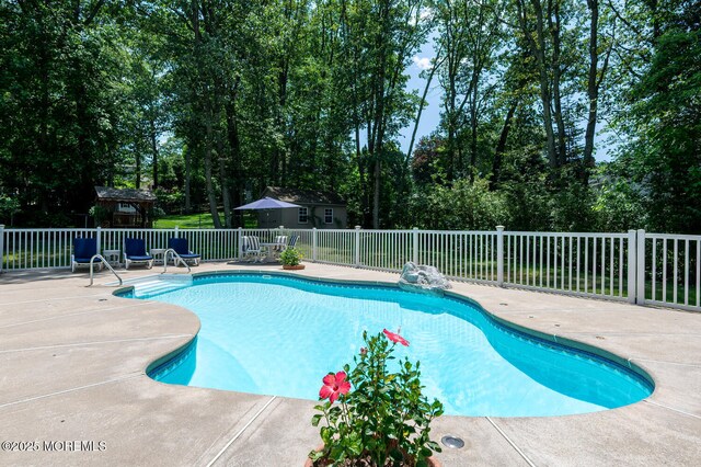 11 Woodmere Dr, Eatontown, NJ 07724 - photo 2