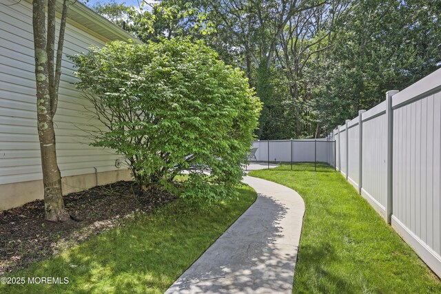 304 Mackenzie Dr, Jackson, NJ 08527 - view of yard