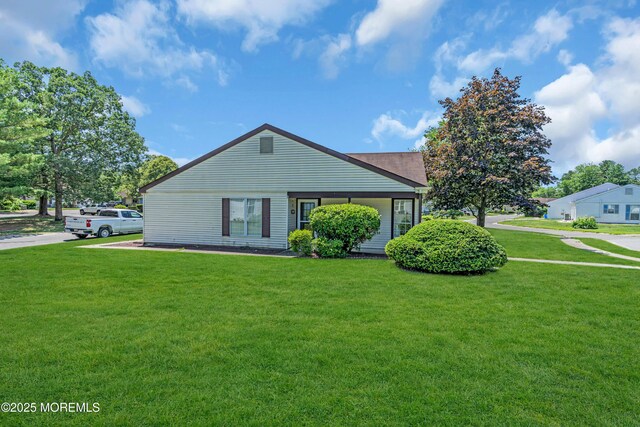 853 Winchester Ct Unit A, Manchester, NJ 08759 - view of front facade with a front yard