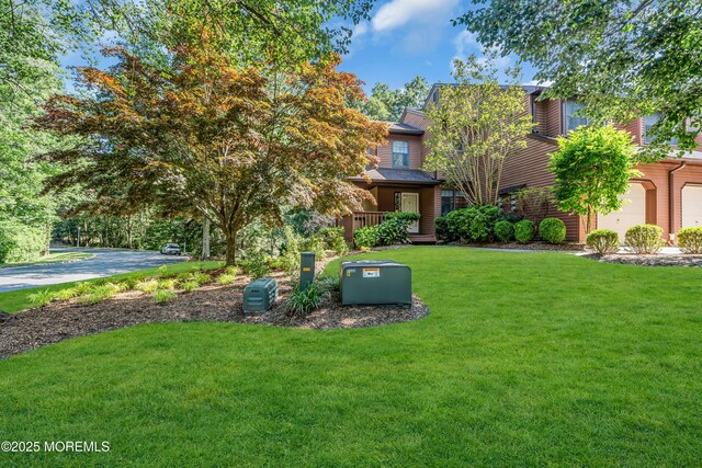 76 Pape Dr, Atlantic Highlands, NJ 07716