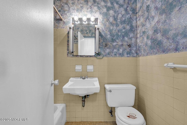 510 Deal Lake Dr Unit 8F, Asbury Park, NJ 07712 - bathroom with tile walls, wainscoting, a shower, and a bathtub