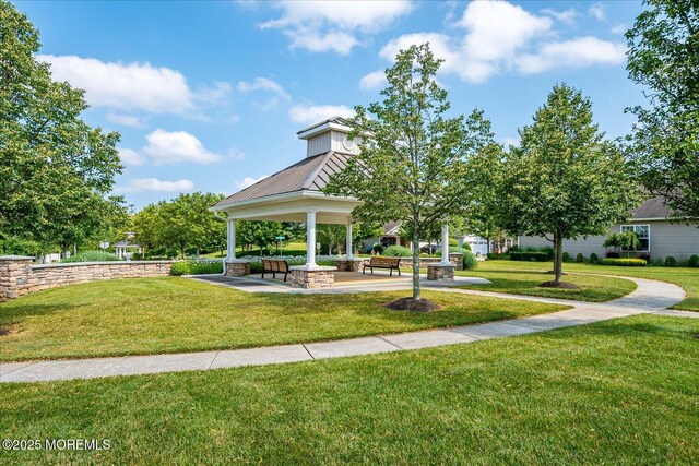 90 Wintergreen Dr, Manalapan, NJ 07726 - photo 40