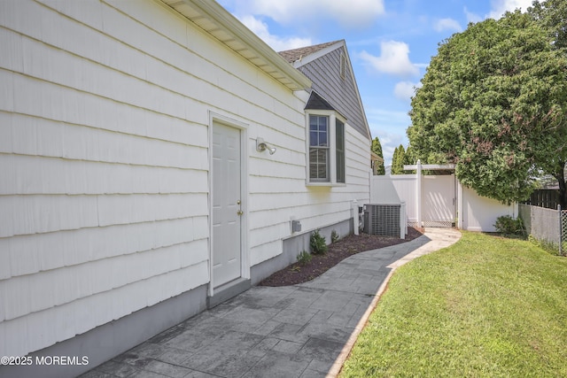 23 Norlaine Dr, Cookstown, NJ 08511 - view of yard