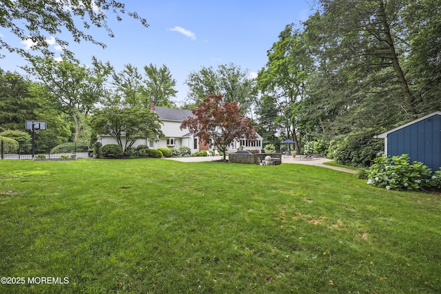 6 Stoecker Rd, Holmdel, NJ 07733 - view of yard with a patio
